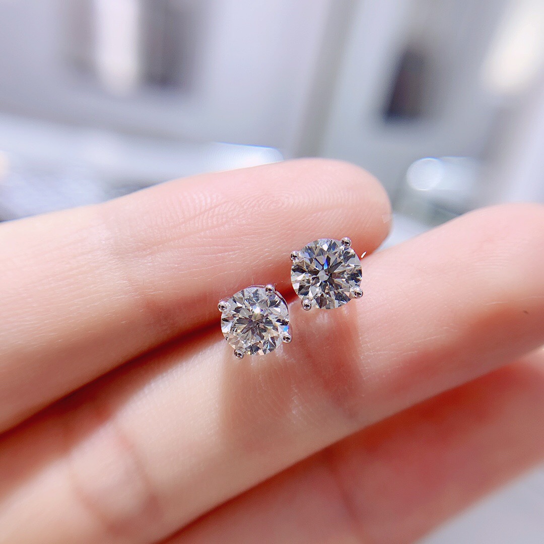 18k金gia钻石耳钉1克拉/1粒简约经典四爪钻石耳钉耳环百搭定制