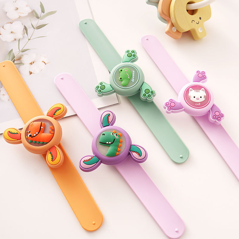 Cartoon Luminous Mosquito Repellent Bracelet Silicone Gel Slap Wristband Rotating Gyro Mosquito Repellent Buckle Children Flash Slap Bracelet Manufacturer