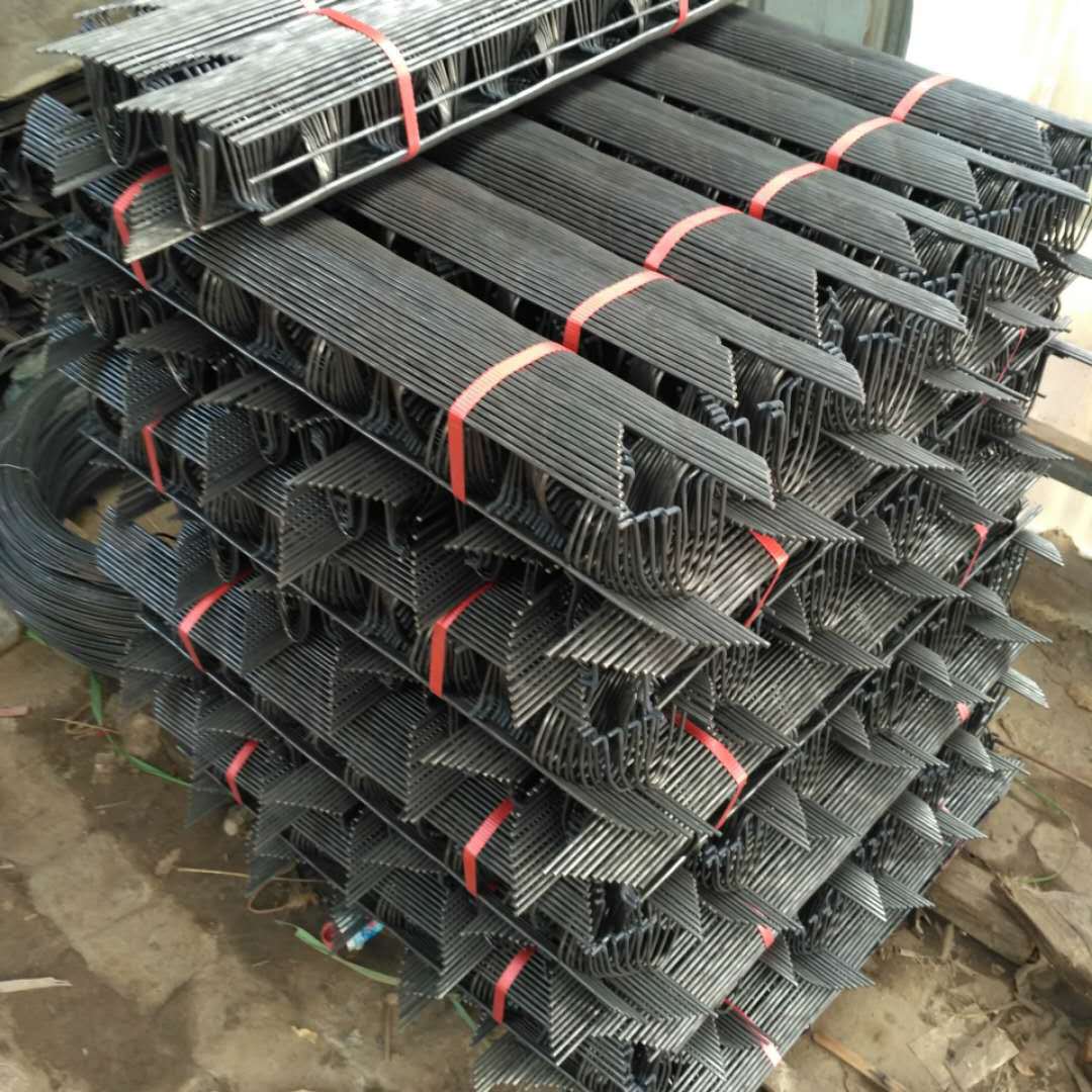 厂家现货供应铁马凳钢筋铁马凳个楼梯护角各种型号两仓出货