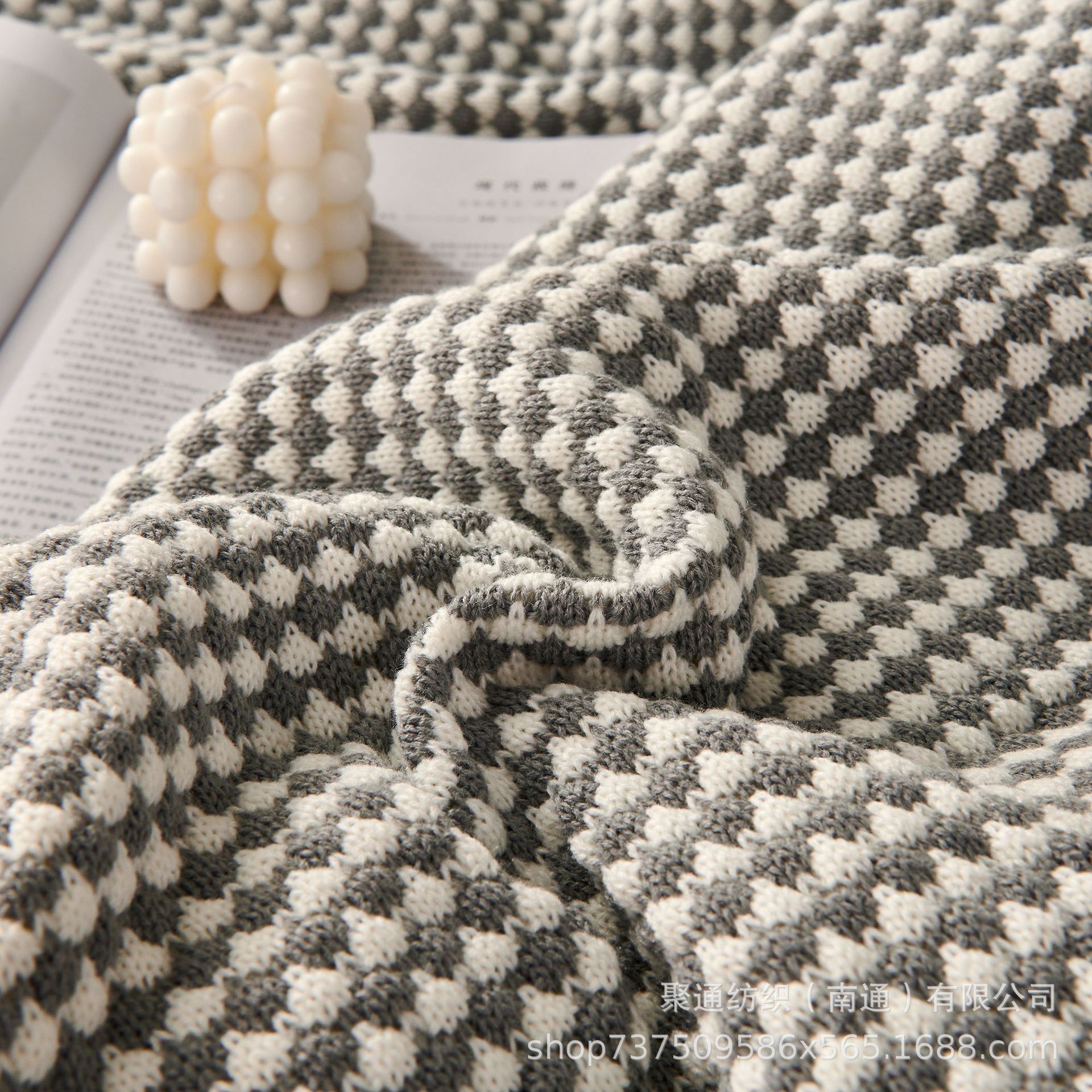 秋冬双色提花加绒针织毛线毯子羊羔绒双层保暖床单双人盖毯