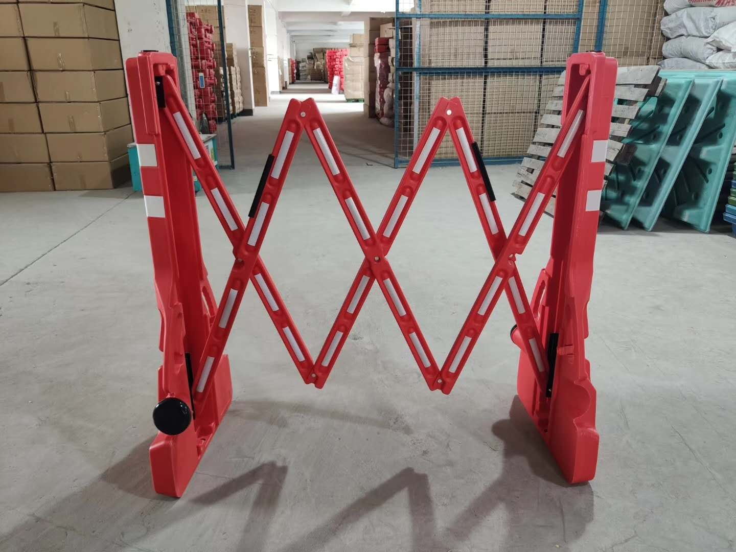 充水式移动塑料伸缩折叠护栏隔离围挡隔离防护围挡市政施工专用