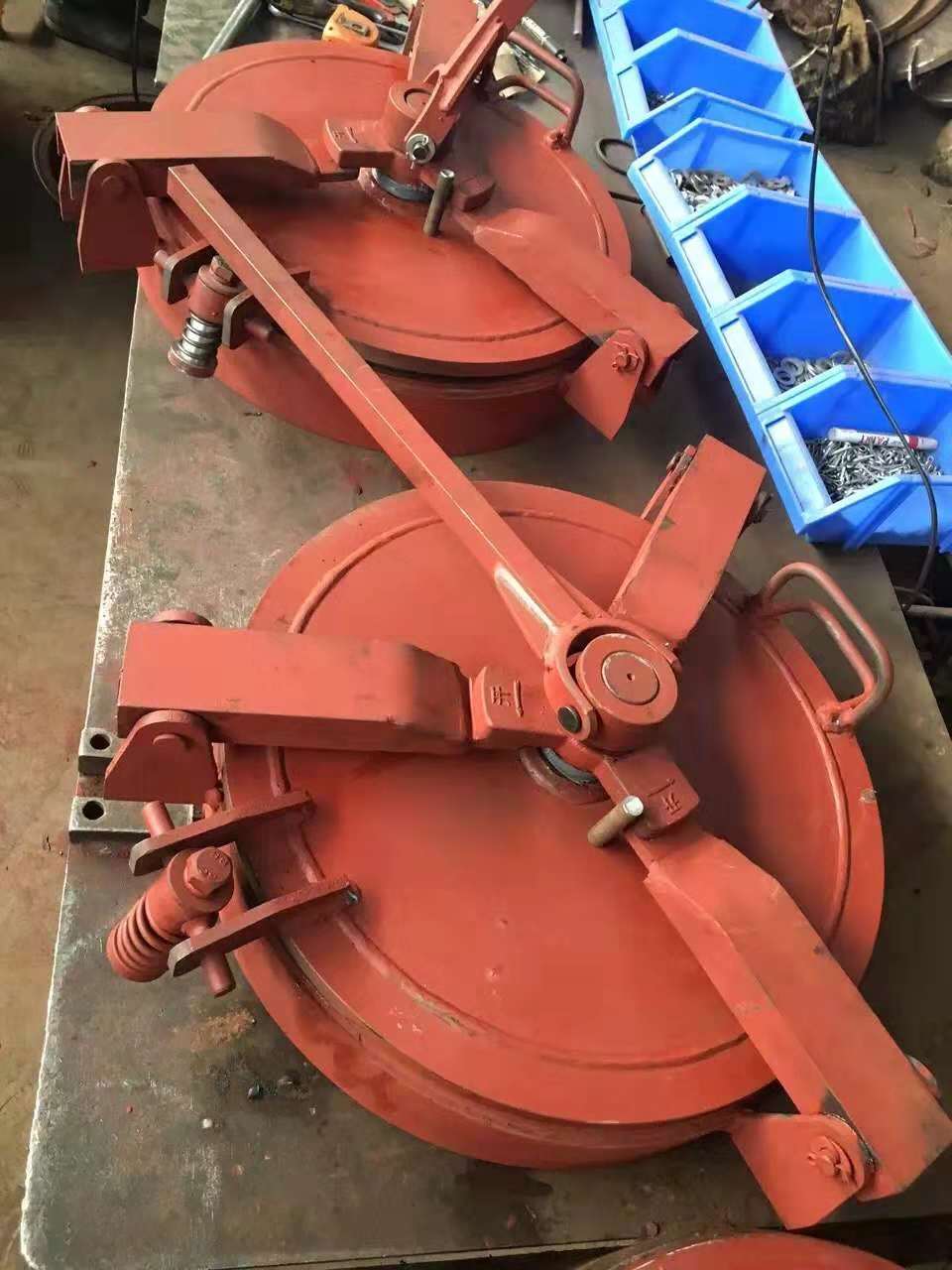 散装水泥罐车配件外压三爪罐盖