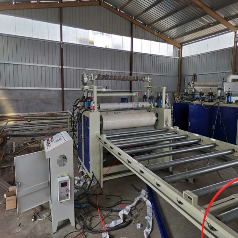 pur热熔胶贴纸机木饰面板pet高光膜平贴机 密度板颗粒板pvc贴面机