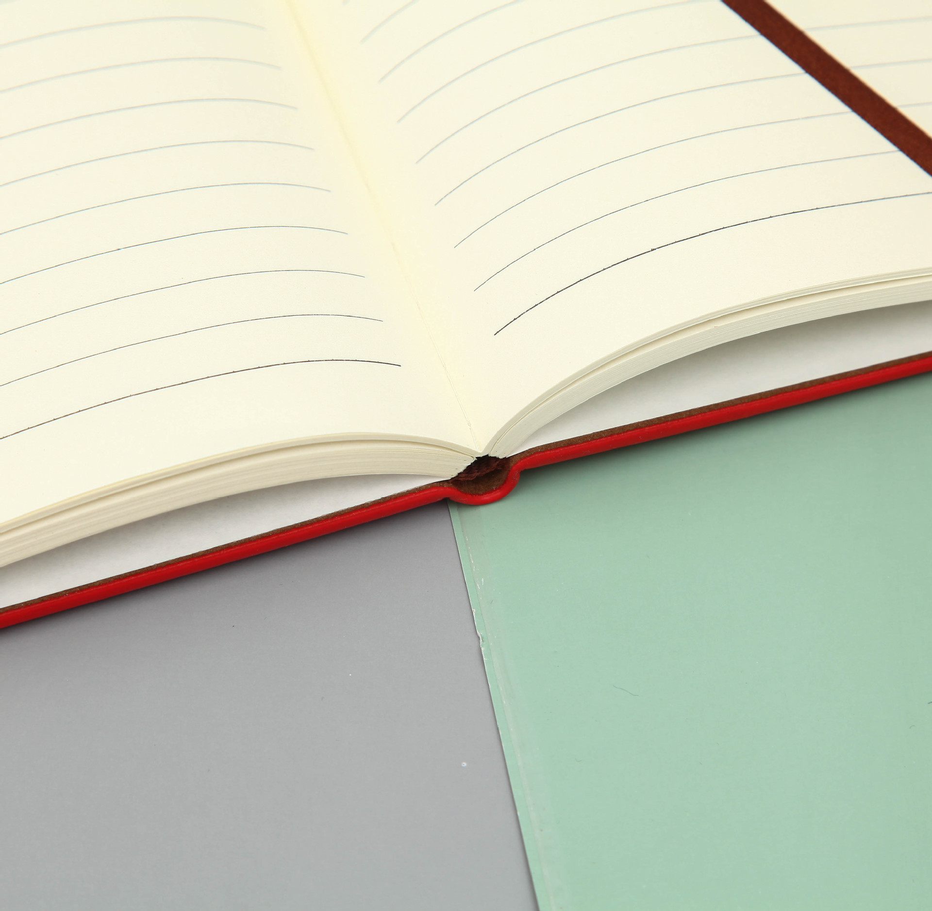 新款商务线装笔记本a5仿皮学生日记本复古工作会议记录记事本定做