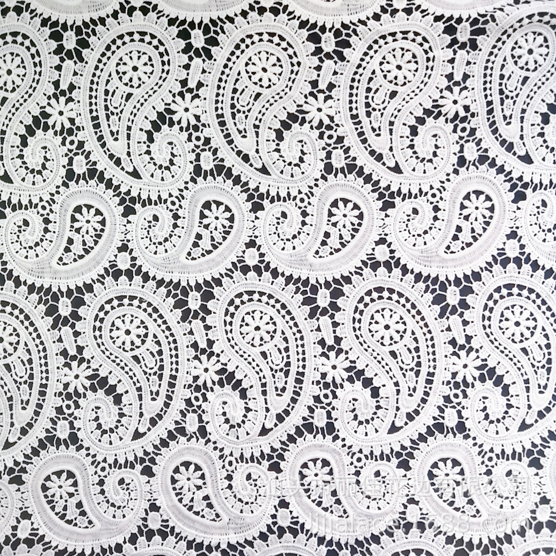 热卖腰果花满幅牛奶丝水溶刺绣蕾丝服装面料125cm白色