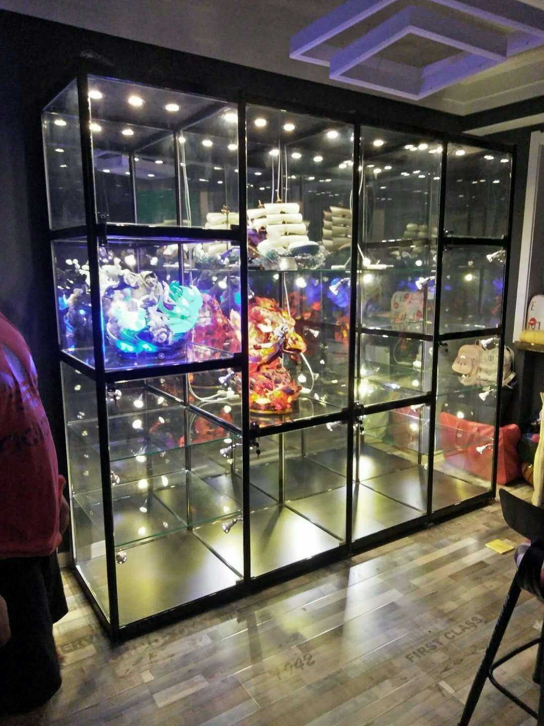 钛合金手办展柜玻璃柜玩具柜款式展示柜定做尺寸各种模型厂家直销