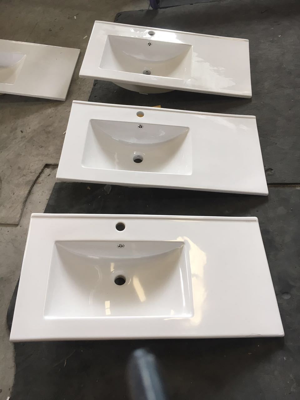 一体陶瓷浴室柜盆 85cm薄边左右边盆 850mm左右陶瓷盆中边台上盆