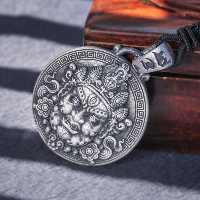 足银s999本命佛吊坠足银三眼智慧佛银挂饰原创手工佛牌诚招代理