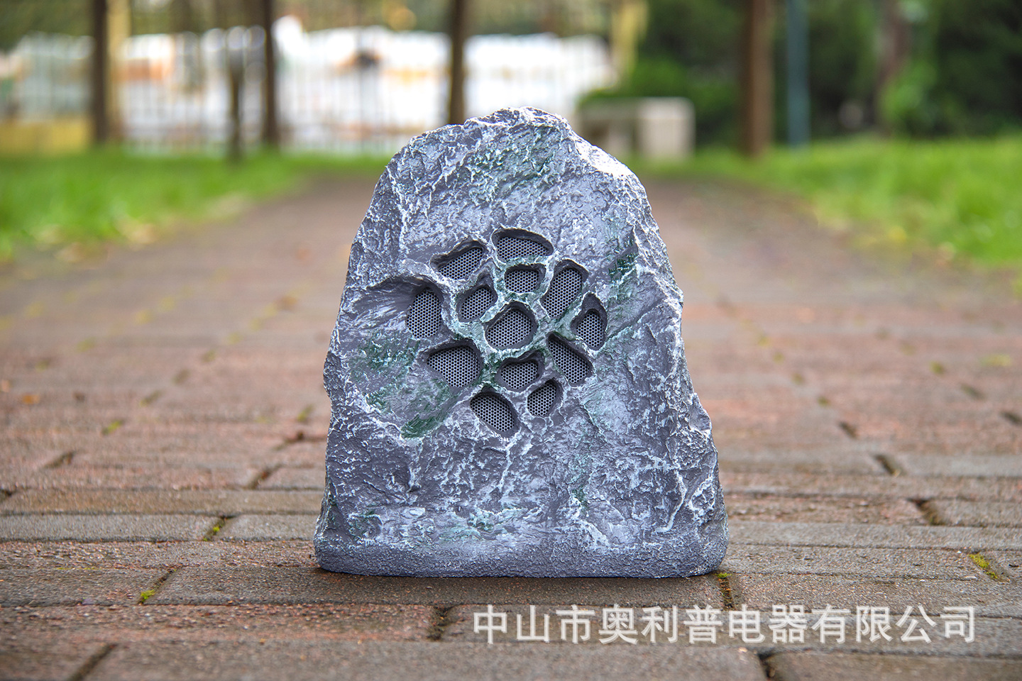 户外防水石头音响内置20w喇叭草坪音响公园广场草地石头音响定制