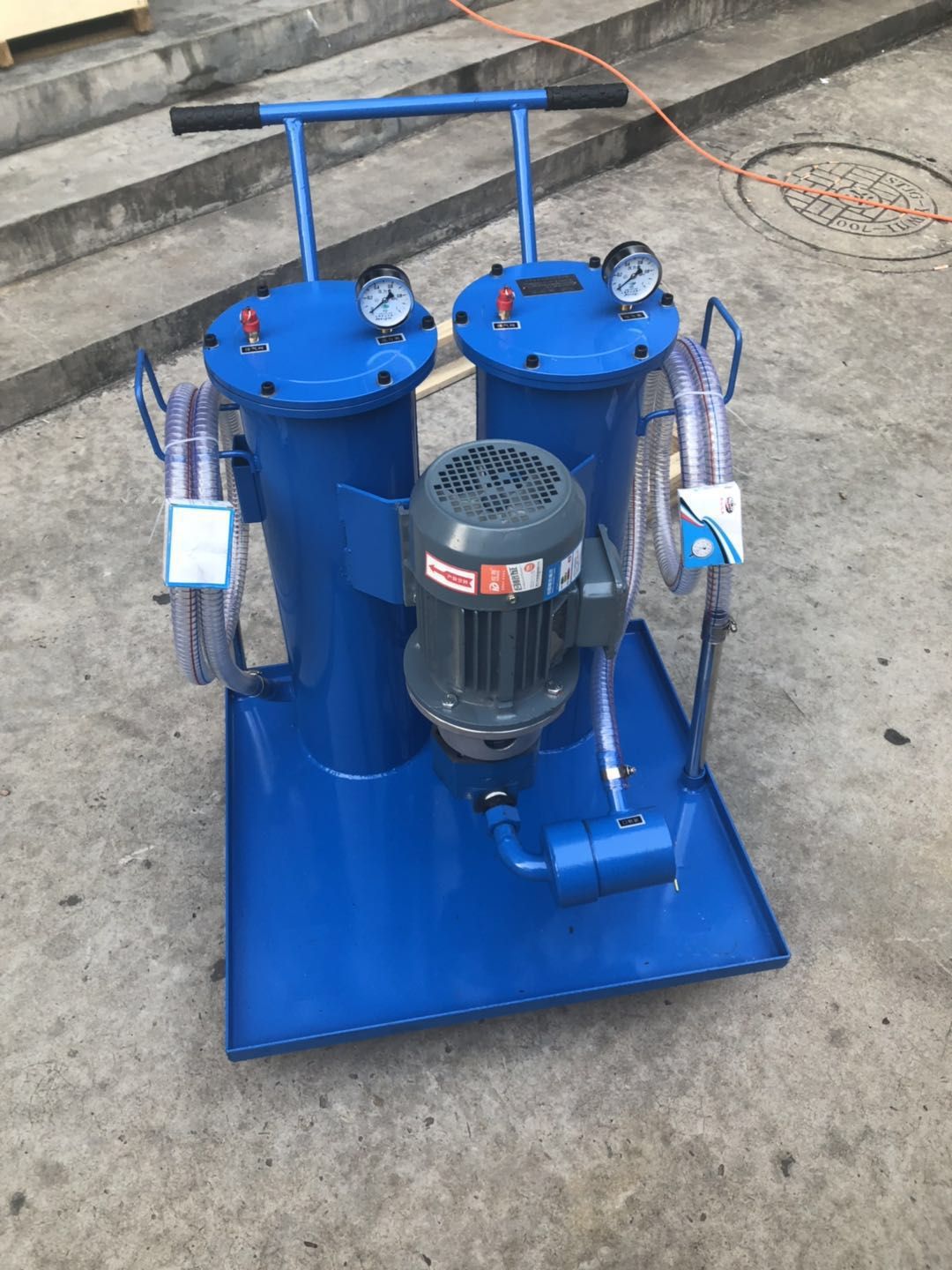 bh-40×10_轻便液压油过滤机_手推式滤油车使用与保护维修