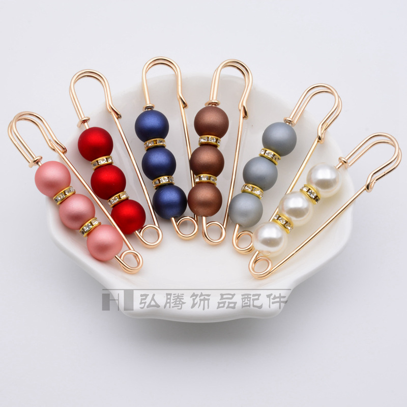 Anti-Exposure Pearl Brooch Female Word High-End Corsage Pin Butterfly Pin Scarf Buckle Skirt Mouth Waist-Closing Artifact
