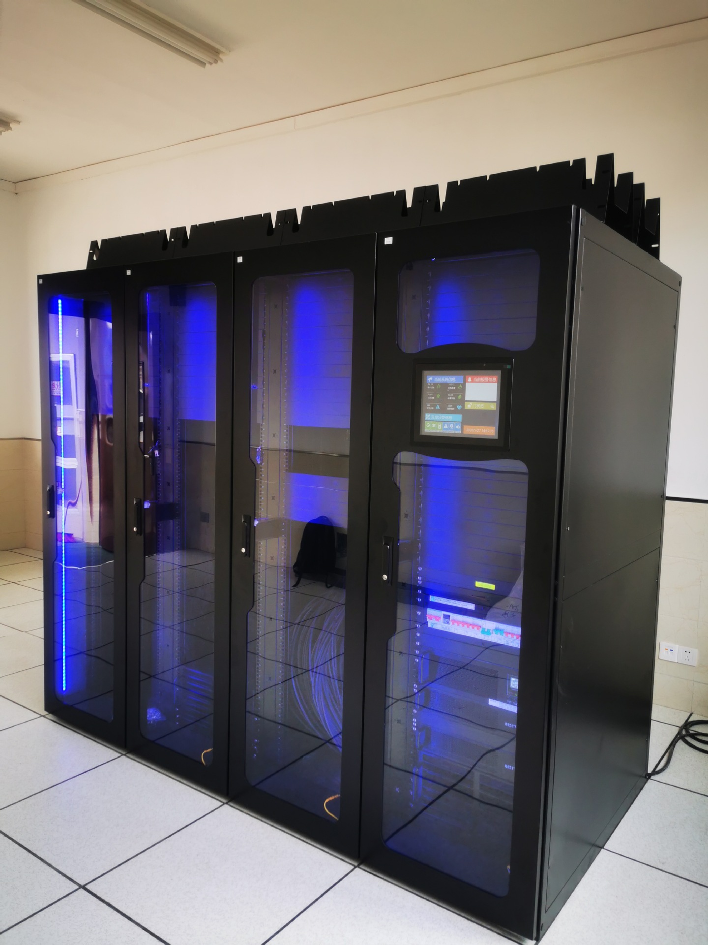 工厂直销定制化一化化机房,一体化智能服务器机柜
