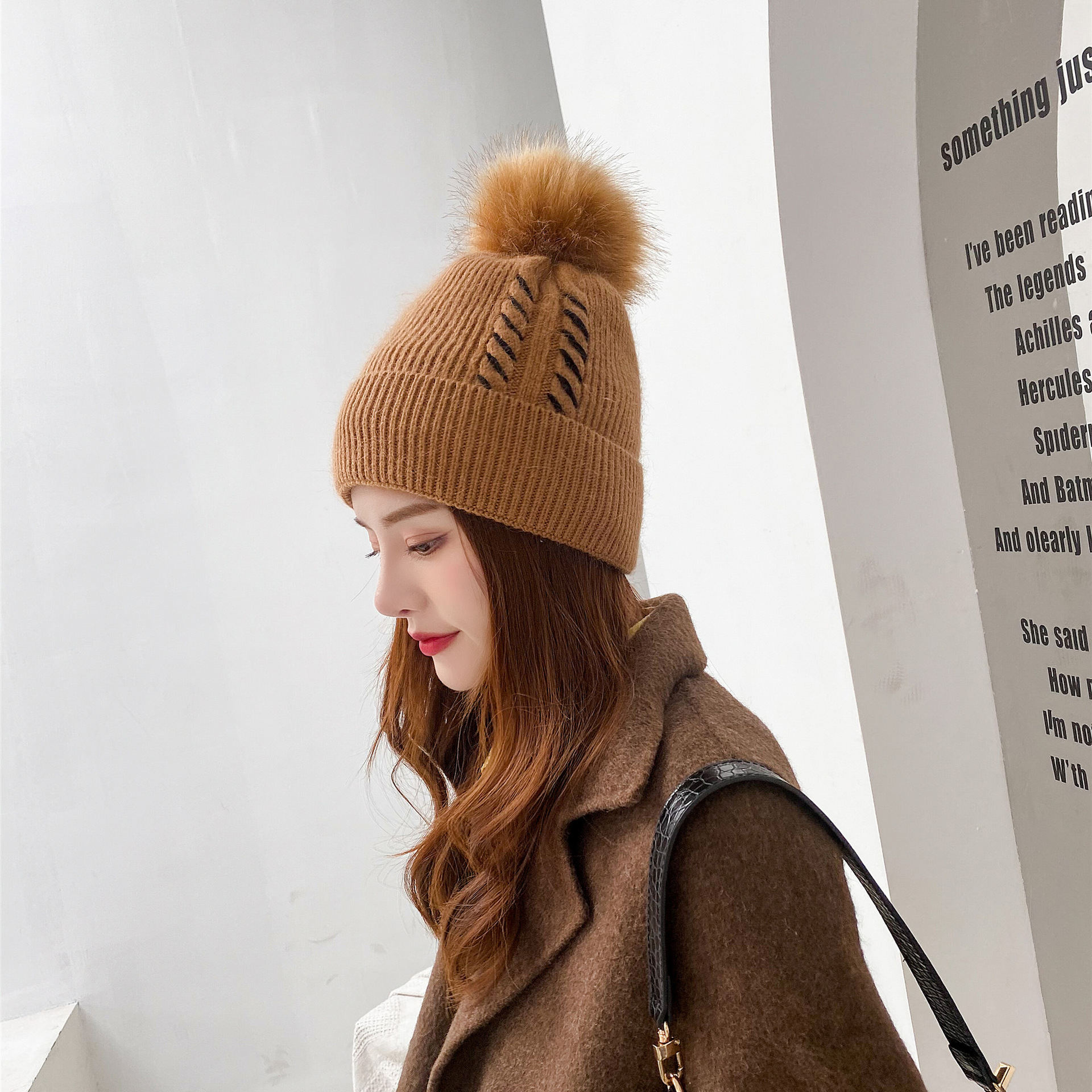 2020秋冬针织帽子韩版新款时尚毛线帽穿绳单色加厚学生唯美保暖帽