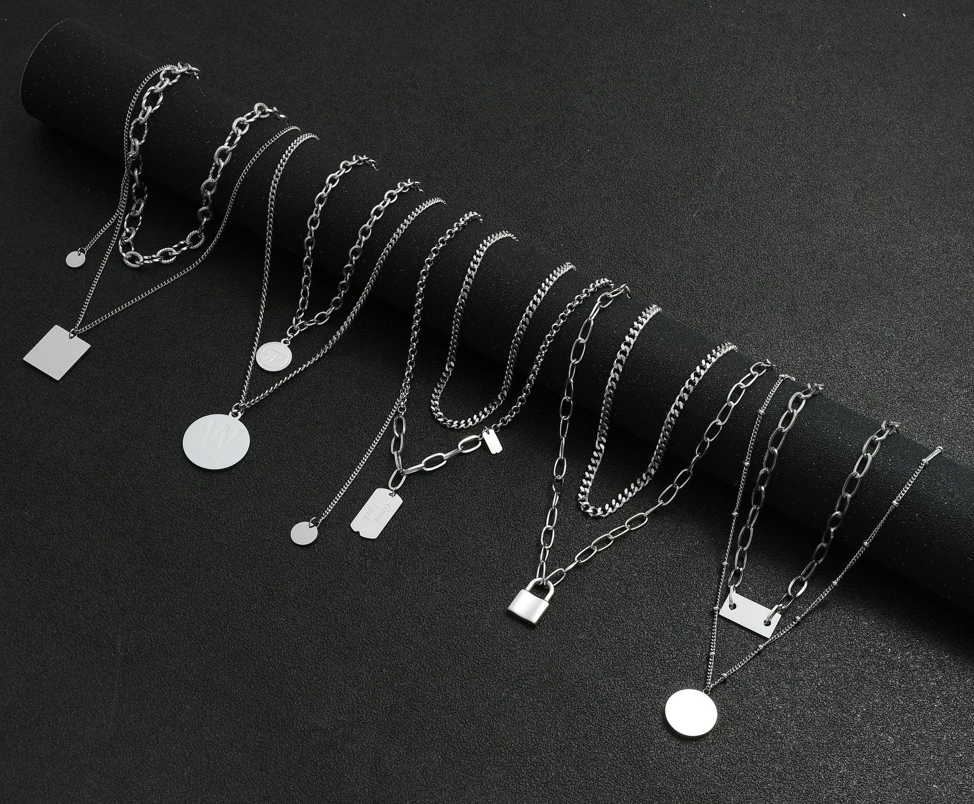 欧美简约双层圆牌方牌字母项链锁骨链颈链百搭叠戴钛钢项链ins风