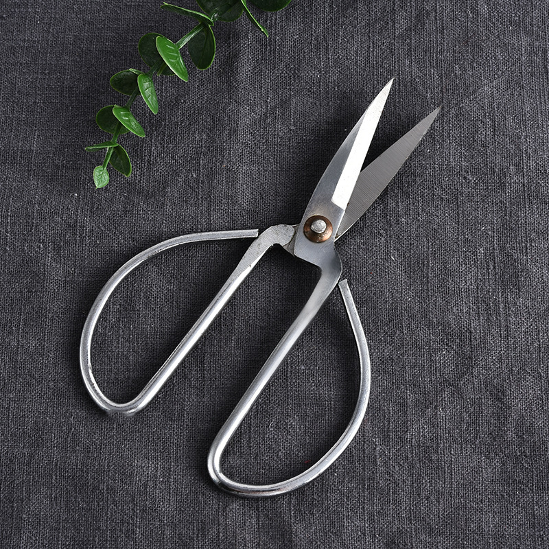 Scissors Family Scissors Electroplating Scissors Old-Fashioned Scissors Household Scissors Kitchen Scissors One Piece Free Shipping