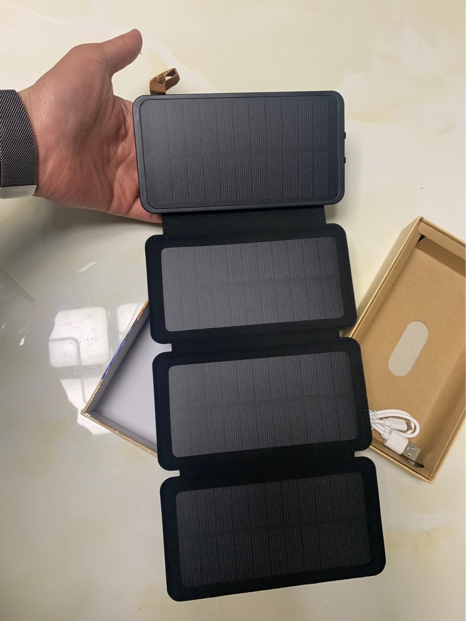 太阳能充电宝折叠4片充电宝杰客佳太阳能充电宝