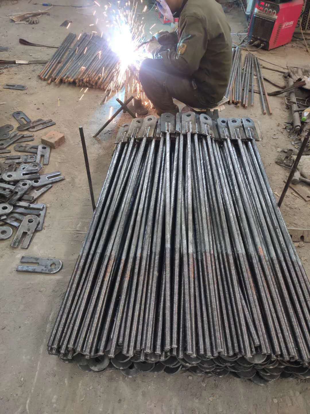 悬挑梁斜拉杆 花篮斜拉杆悬挑梁工字钢斜拉杆支架焊接正反丝花篮