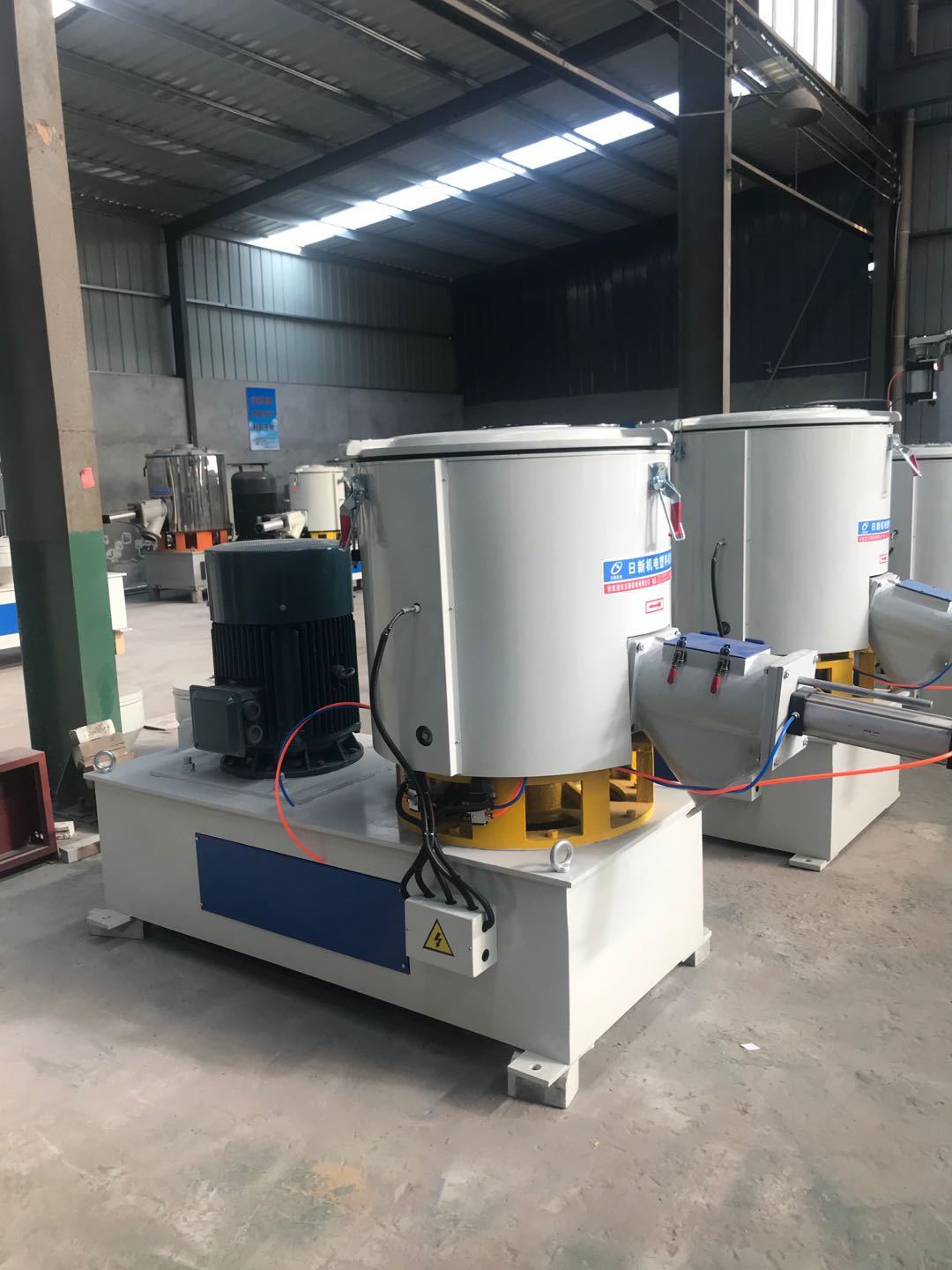 厂家直销shr粉体改性高速混合机pvc拌料机碳酸钙活化高速混合机