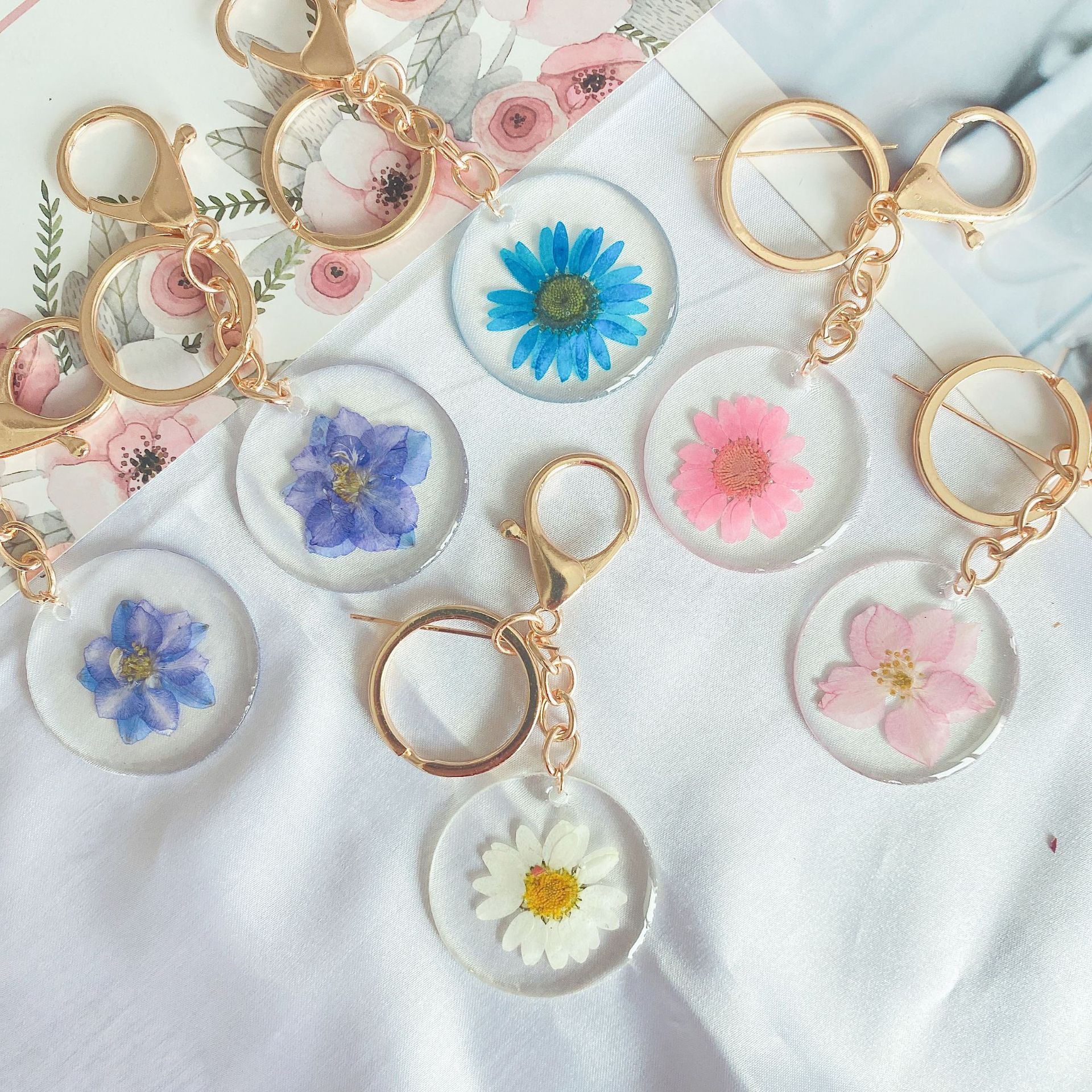 手机滴胶吊坠挂件