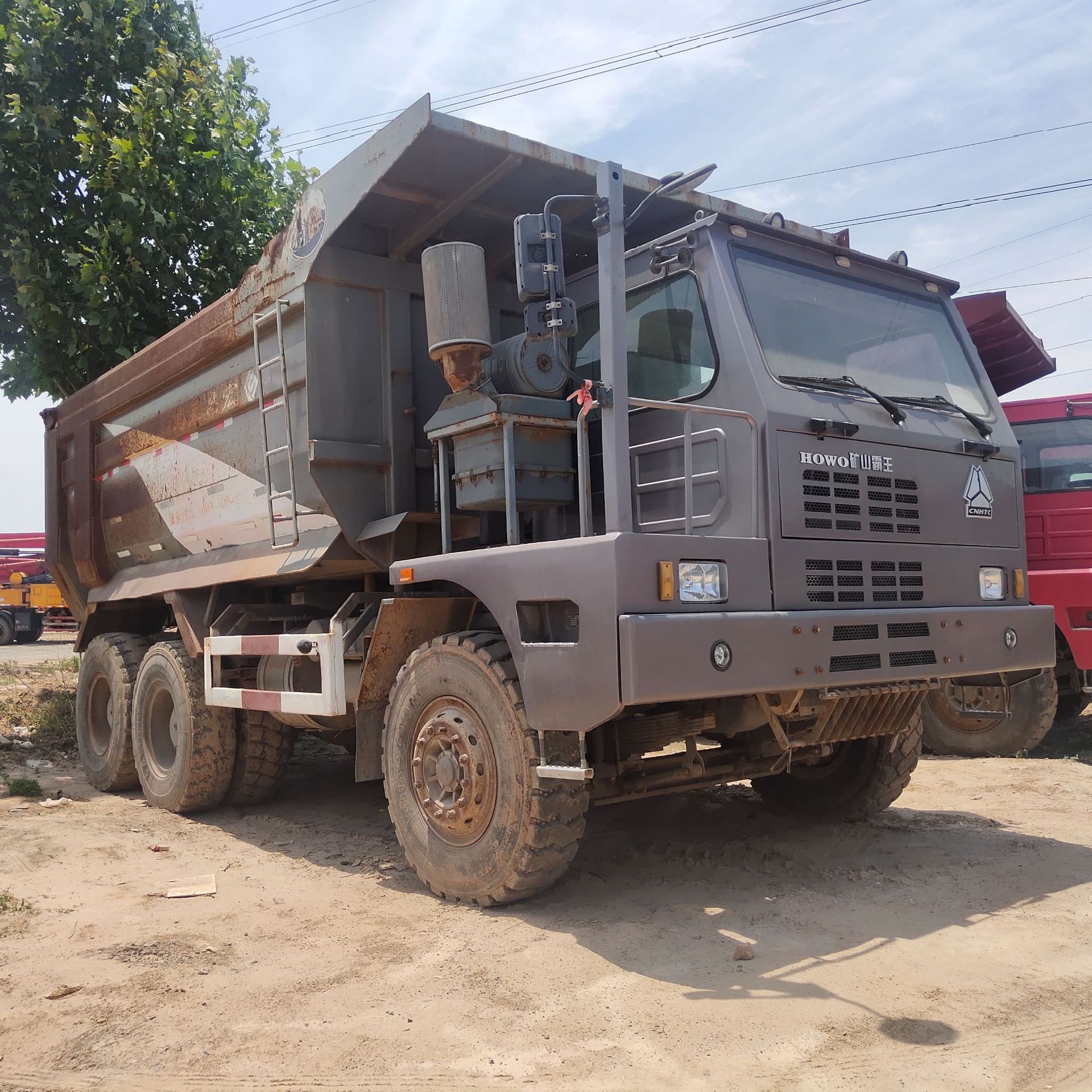 出售70矿霸自卸车 矿山豪沃宽体车 厢长5.8米后翻双桥矿山车