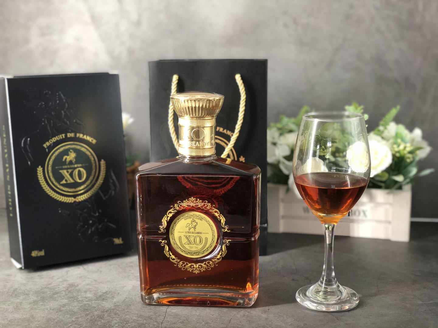 源头厂家xo洋酒礼盒厂家团购直播批发网红酒葡萄酒一件代发白兰地