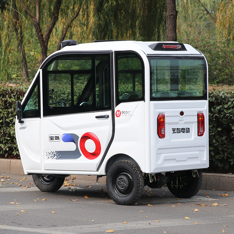 全封闭宝岛电动三轮车家用接送孩子电瓶车成人两门三座篷车可上牌
