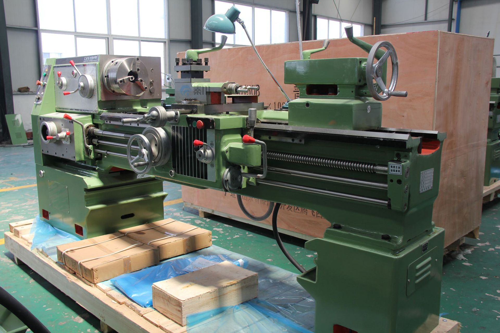 供应ca系列ca6250b普通车床马鞍车床 可车削内外圆柱面 圆锥面等