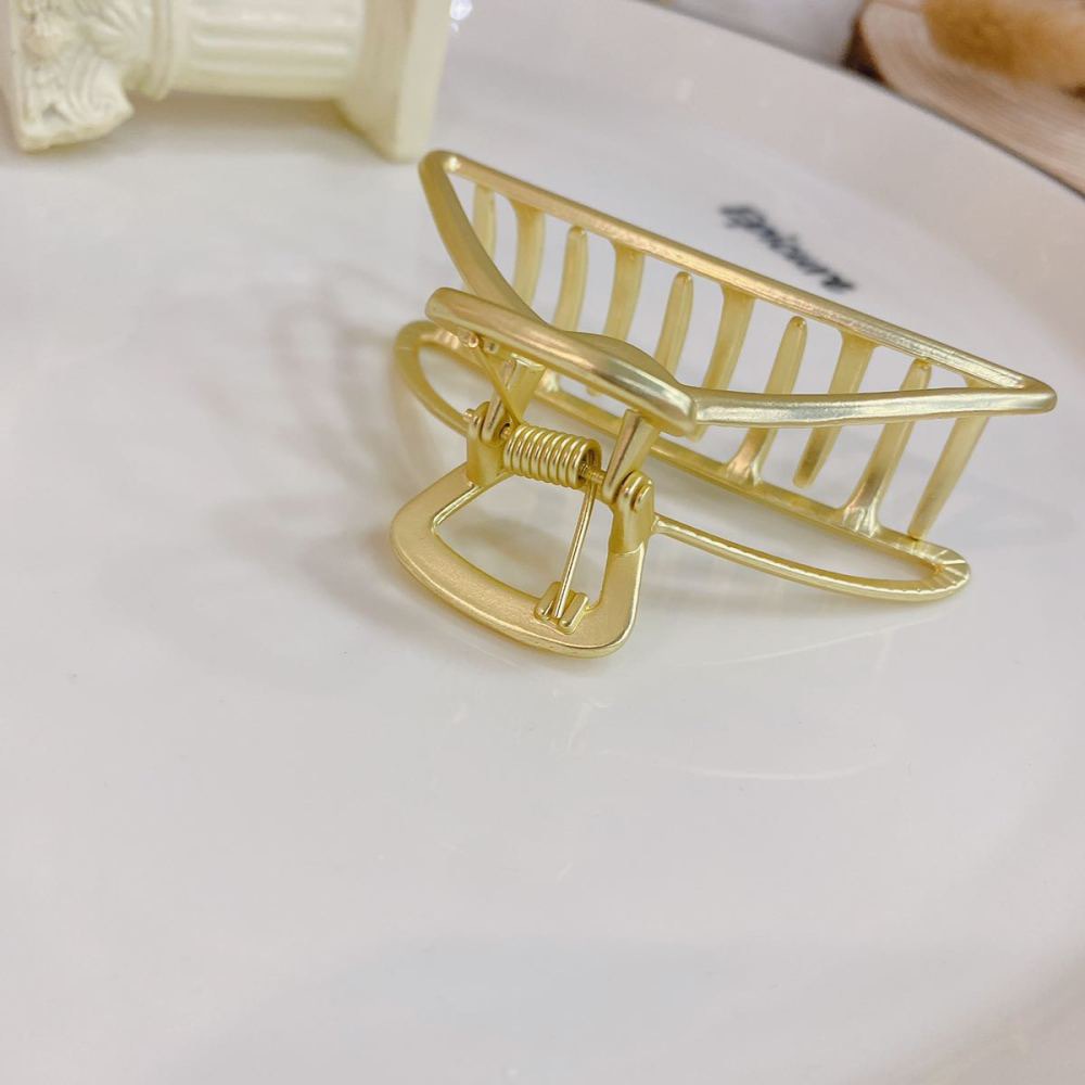 后脑勺金属发夹半圆抓夹大号头发韩国ins网红优雅气质鲨鱼夹子女