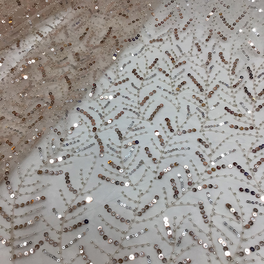 亮片绣网纱布 珠管绣舞台服网纱布料 涤纶女团长裙婚纱晚礼服面料