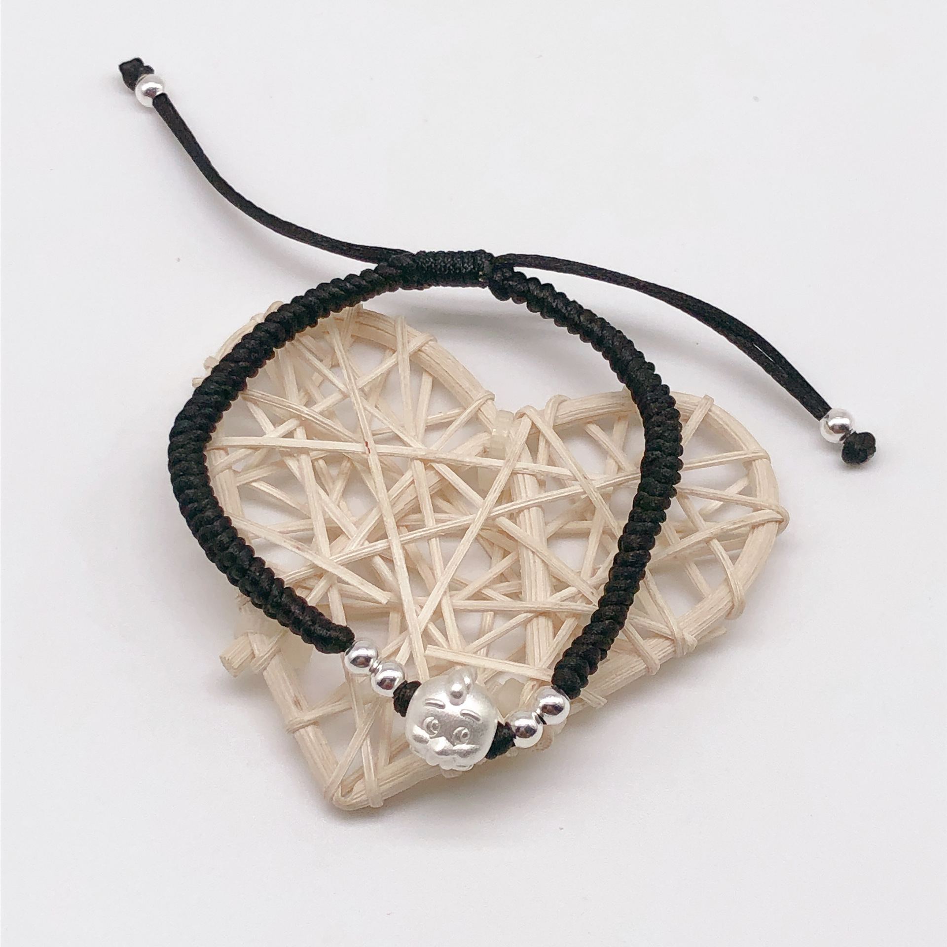 纯银十二生肖红黑绳编绳手链手工编织3d硬银生肖本命年红手绳批发