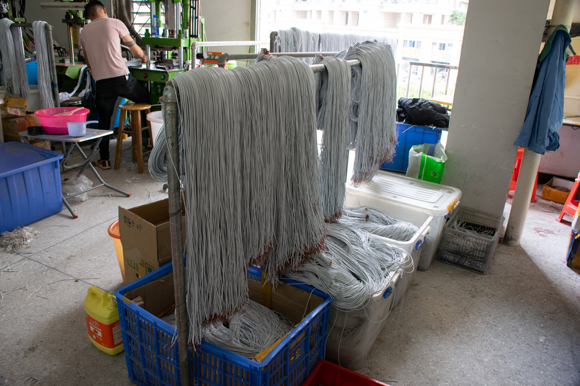 线材一元发样 tpe耳机线材半成品加工苹果耳机线mp3漆包线现货