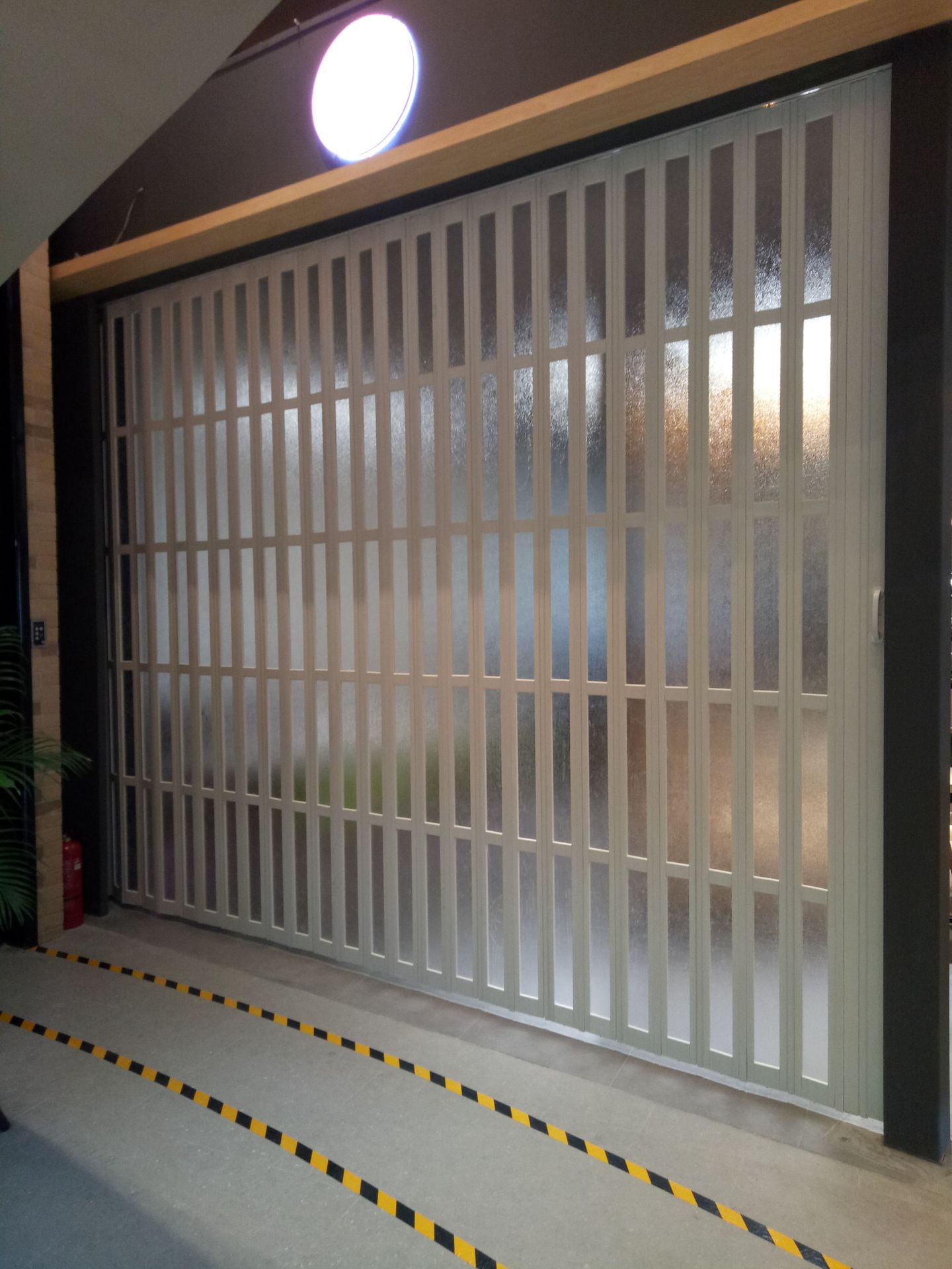 酒店隔断折叠门 洗车房汽车美容店防水pvc折叠门商场铝合金折叠门