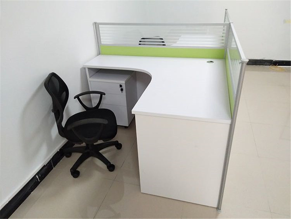 深圳职员 办公桌员工办公室卡位四人屏风隔断工位挡板 电脑桌厂家