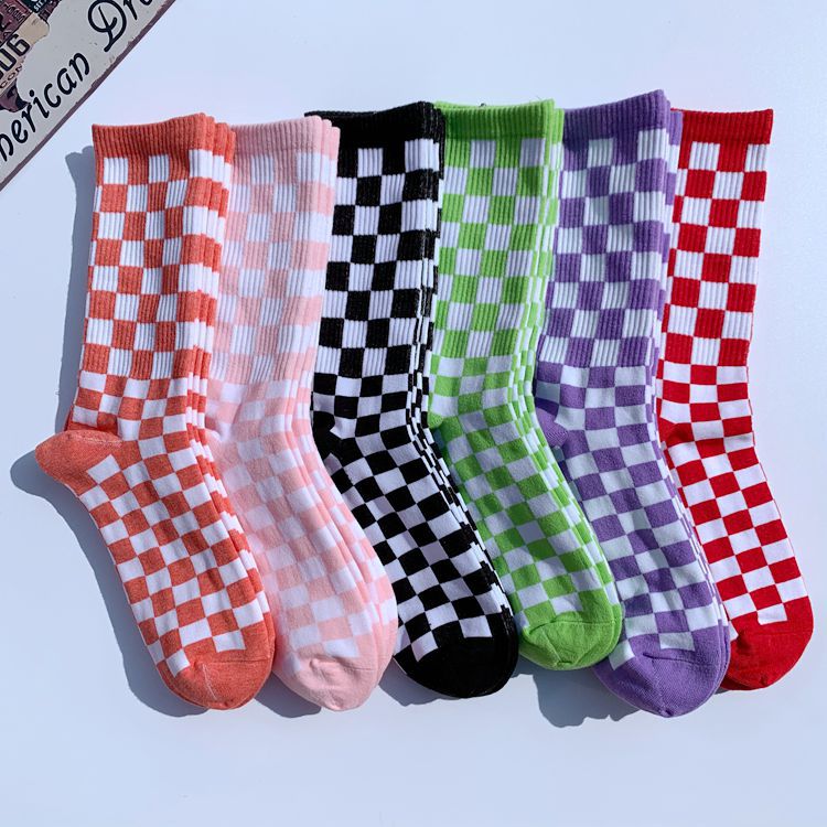 Socks Chessboard Plaid Socks Men's Fashion Street European and American Trendy Brand Socks Mid-Calf Length College Style Plaid Cotton Skateboarding Sports Socks Wholesale