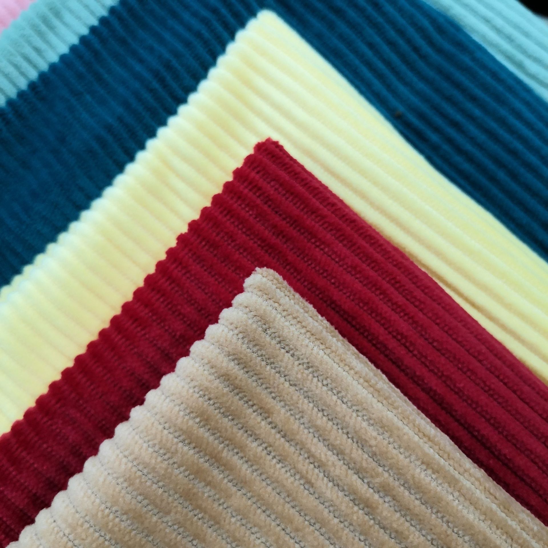 现货 单面法兰绒抽条绒布 5条灯芯绒沙发布 抱枕玩具沙发面料