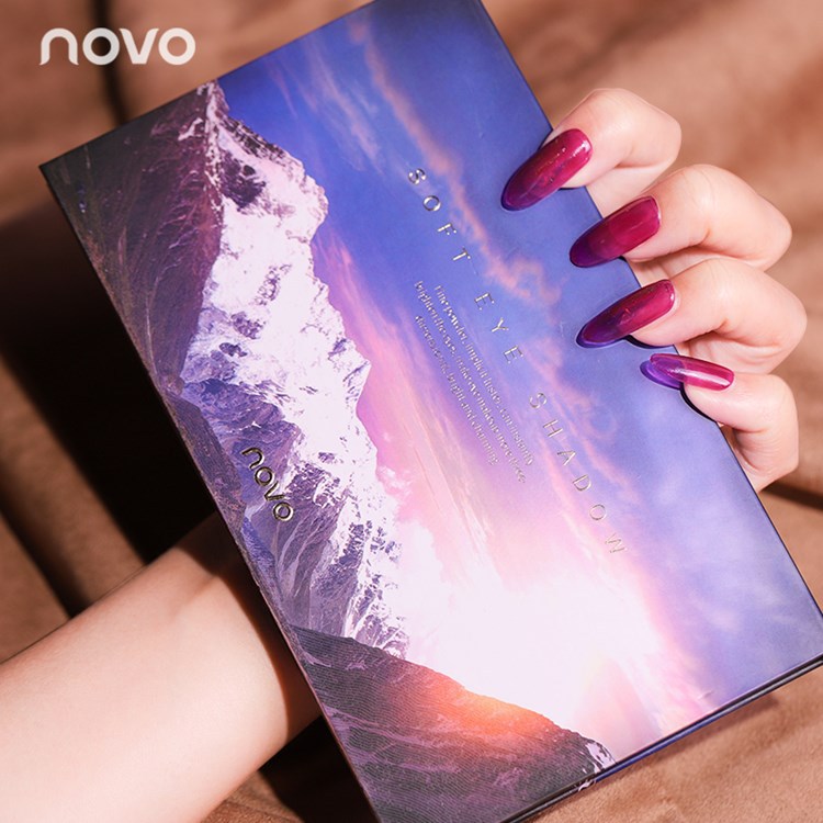 novo5326芦苇冰川18色眼影盘天空之上雪山眼影立体显色持久不脱妆