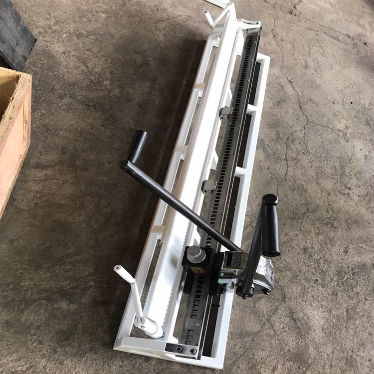 皮带钉扣机矿用锤砸式皮带扣钉sk300钉扣机运输厂家直销