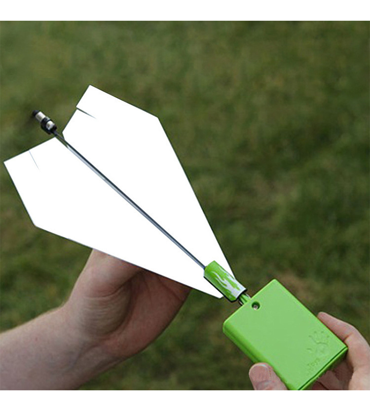 跨境充电马达电动纸飞机滑翔机 折叠diy纸制动力手抛飞机模型玩具