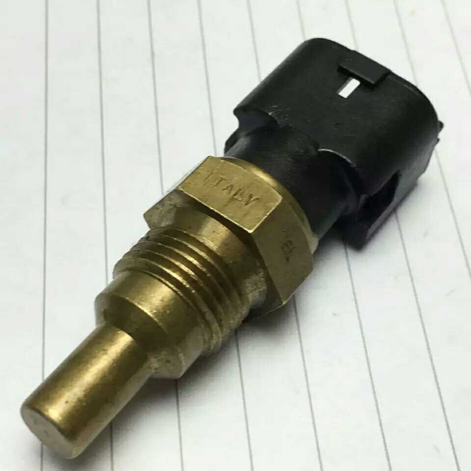 1362645,8284,沃尔沃740/760/780发动机冷却液温度传感器
