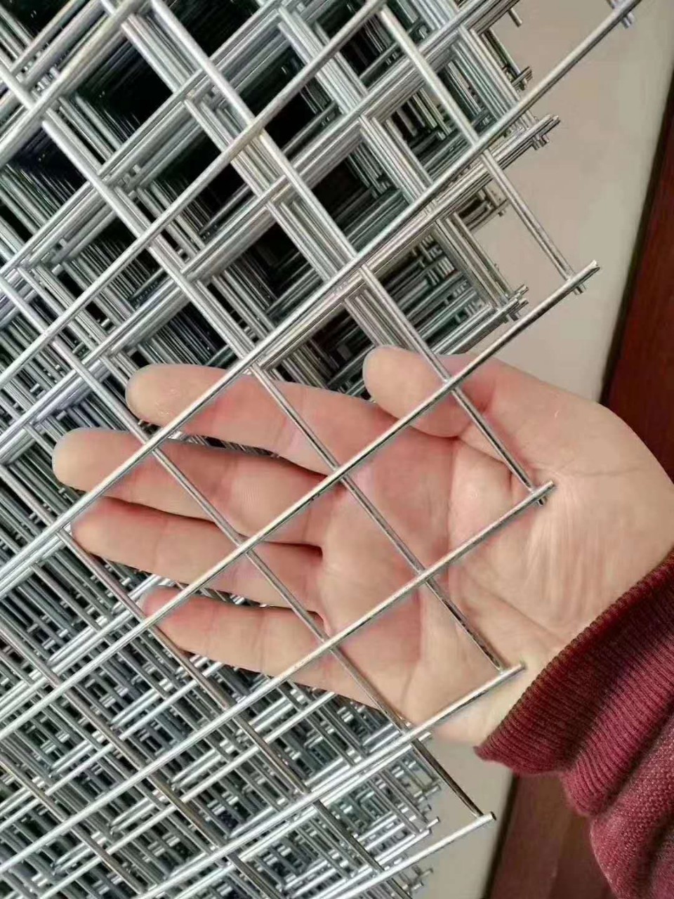 佛山筛网 碰焊网镀锌网片地热网片铁丝网工地用网 围栏网隔离网