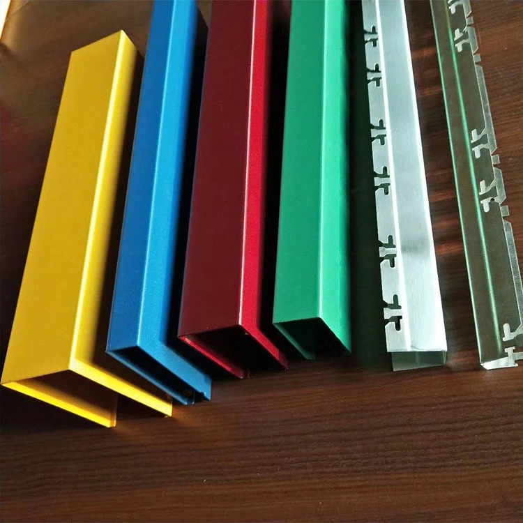 厂家订做彩色铝方通幼儿园吊顶游乐园儿童主题公园装饰铝板