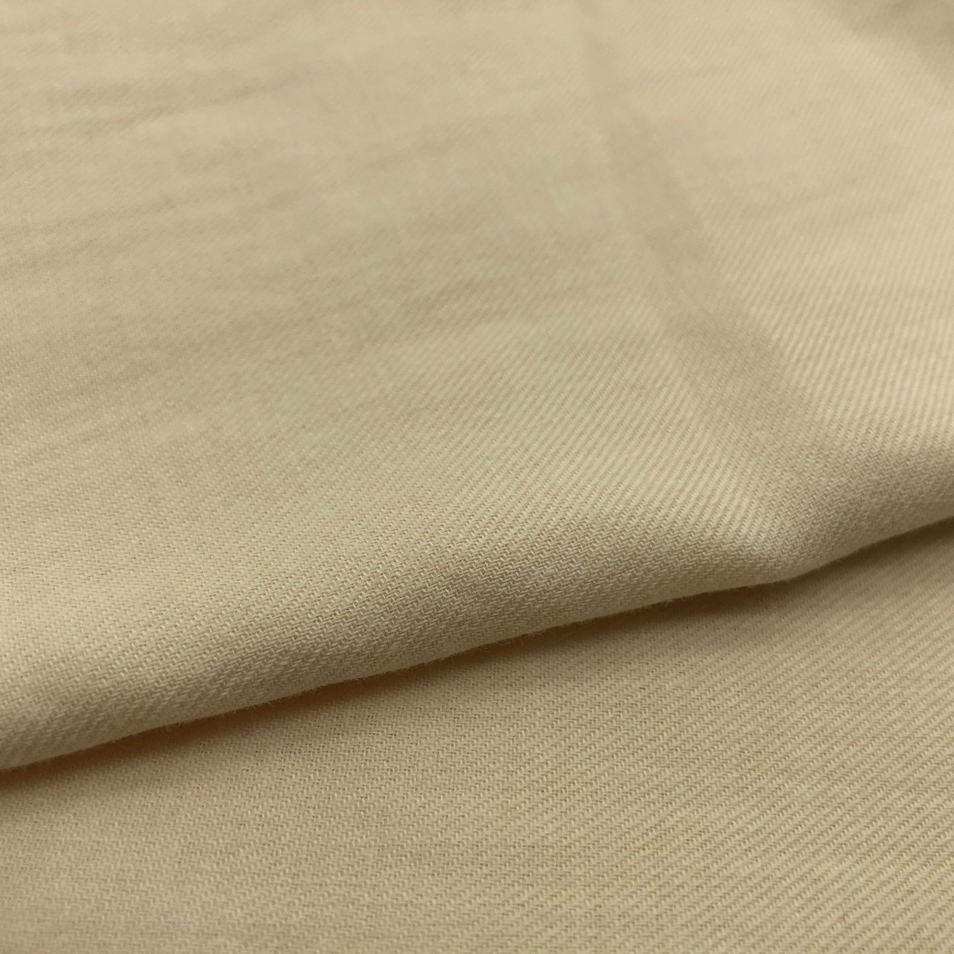 40支斜纹洗水棉布 全棉斜纹上衣面料 童装男女装衬衫裙子面料