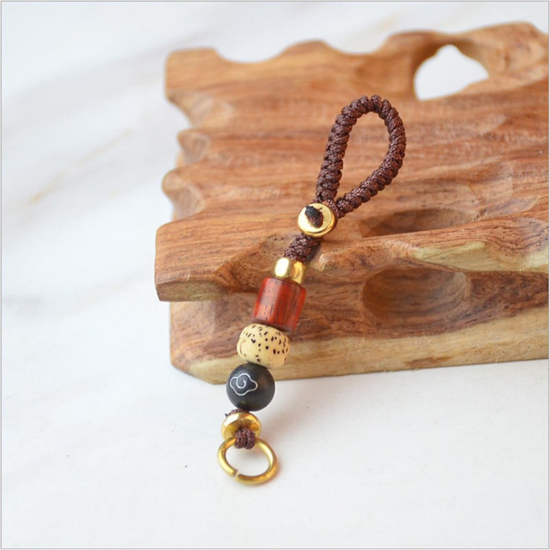 厂家直销手工编织金刚结平结挂绳男女汽车钥匙扣挂件挂饰地摊爆款