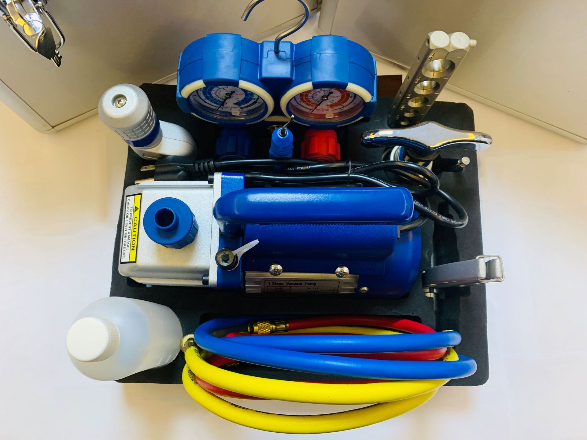 制冷维修工具套装ft-8a       类型         家用制冷设备