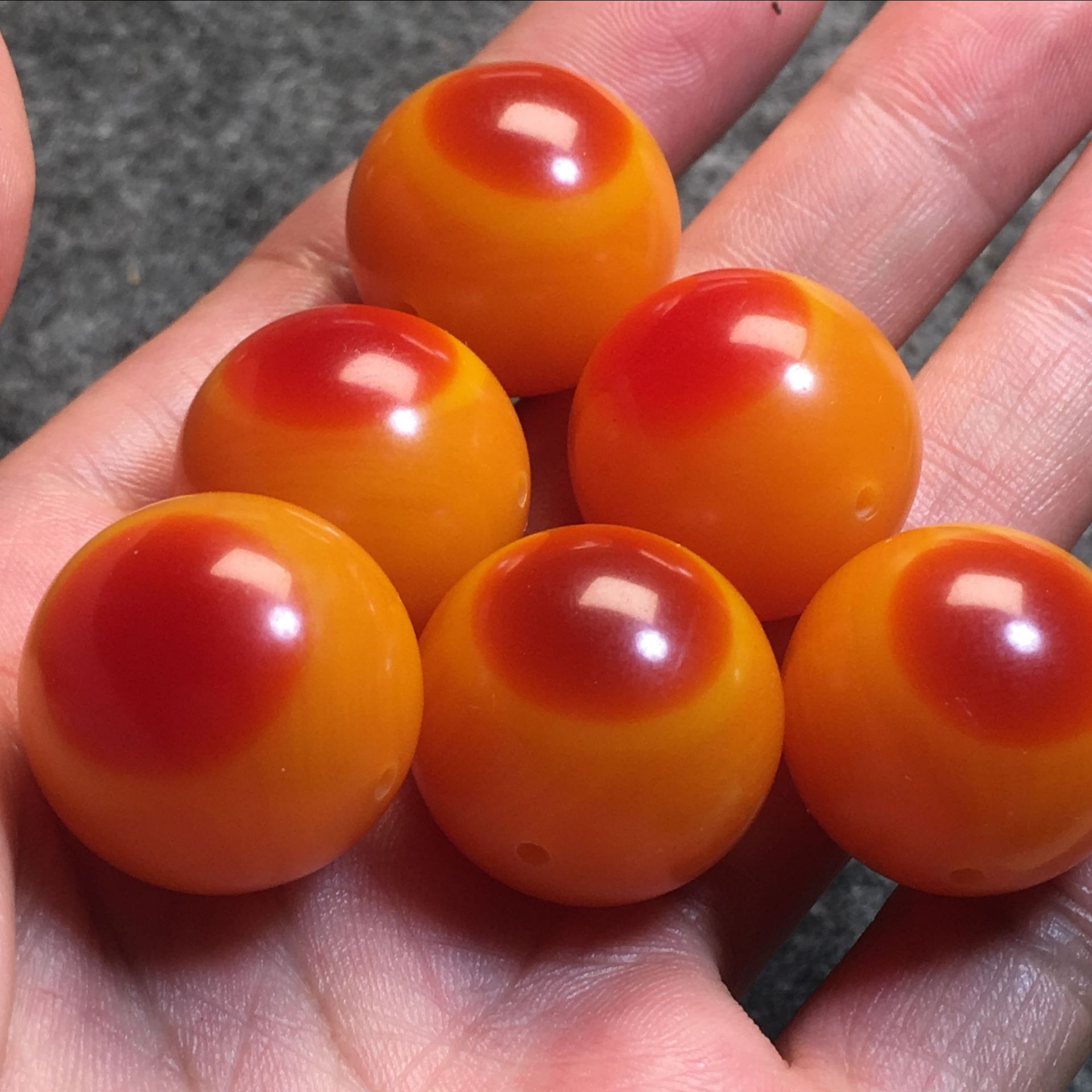 天然材质 高仿 鹤顶红 鸟头 散珠 手串 佛珠有钙化层生长纹