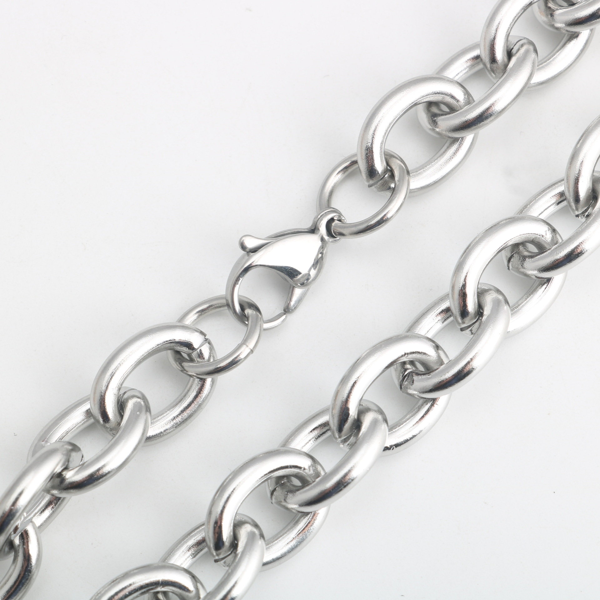 不锈钢非焊口粗宽大十字链环环相扣链大o字链o型链钛钢男女项链