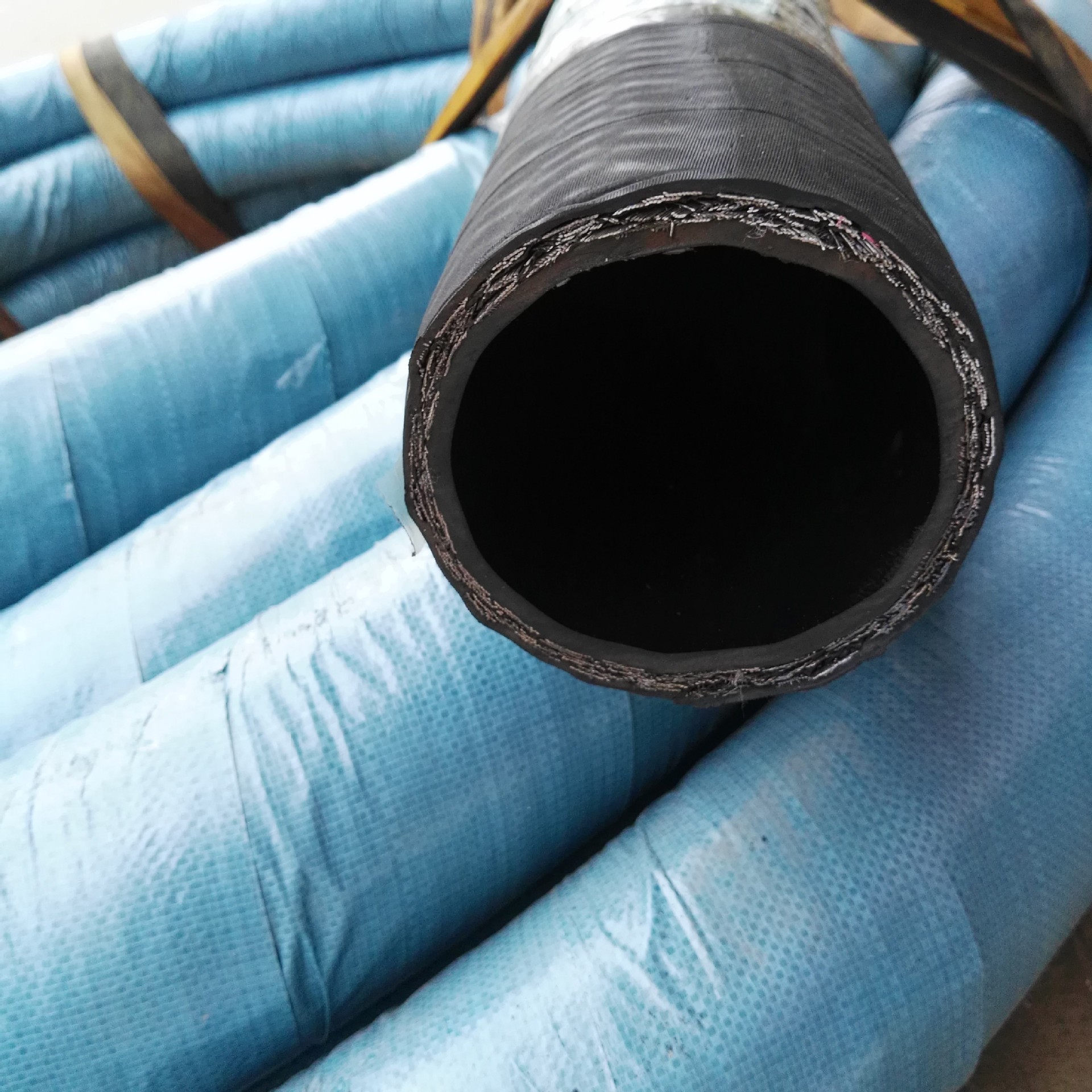 厂家生产打灰管 水泥罐车卸灰管 108散装水泥罐车用卸灰胶管