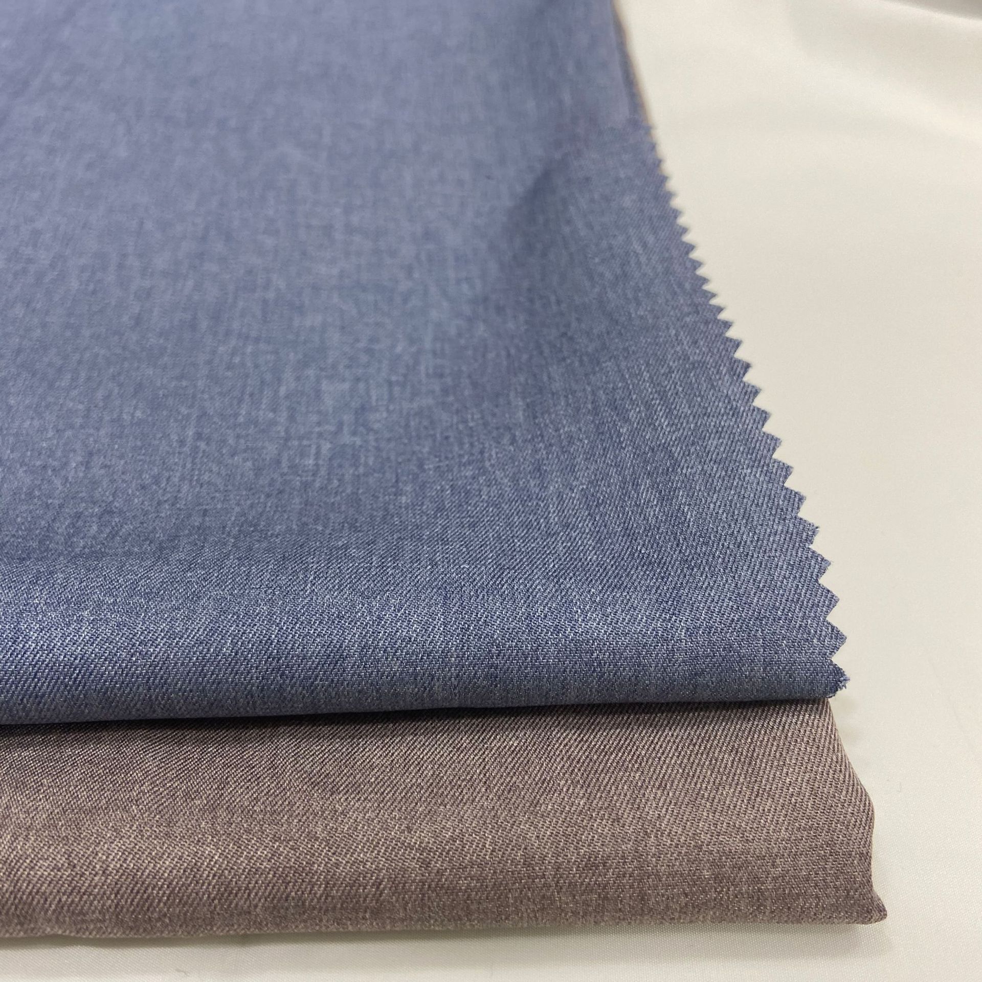 现货 斜纹阳离子面料 保洁服工作服工装面料 西装套装外套布料