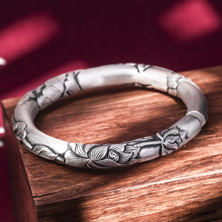 足银银浮雕莲花999足银手镯圆条全手工雕花开口女款荷花诚招代理