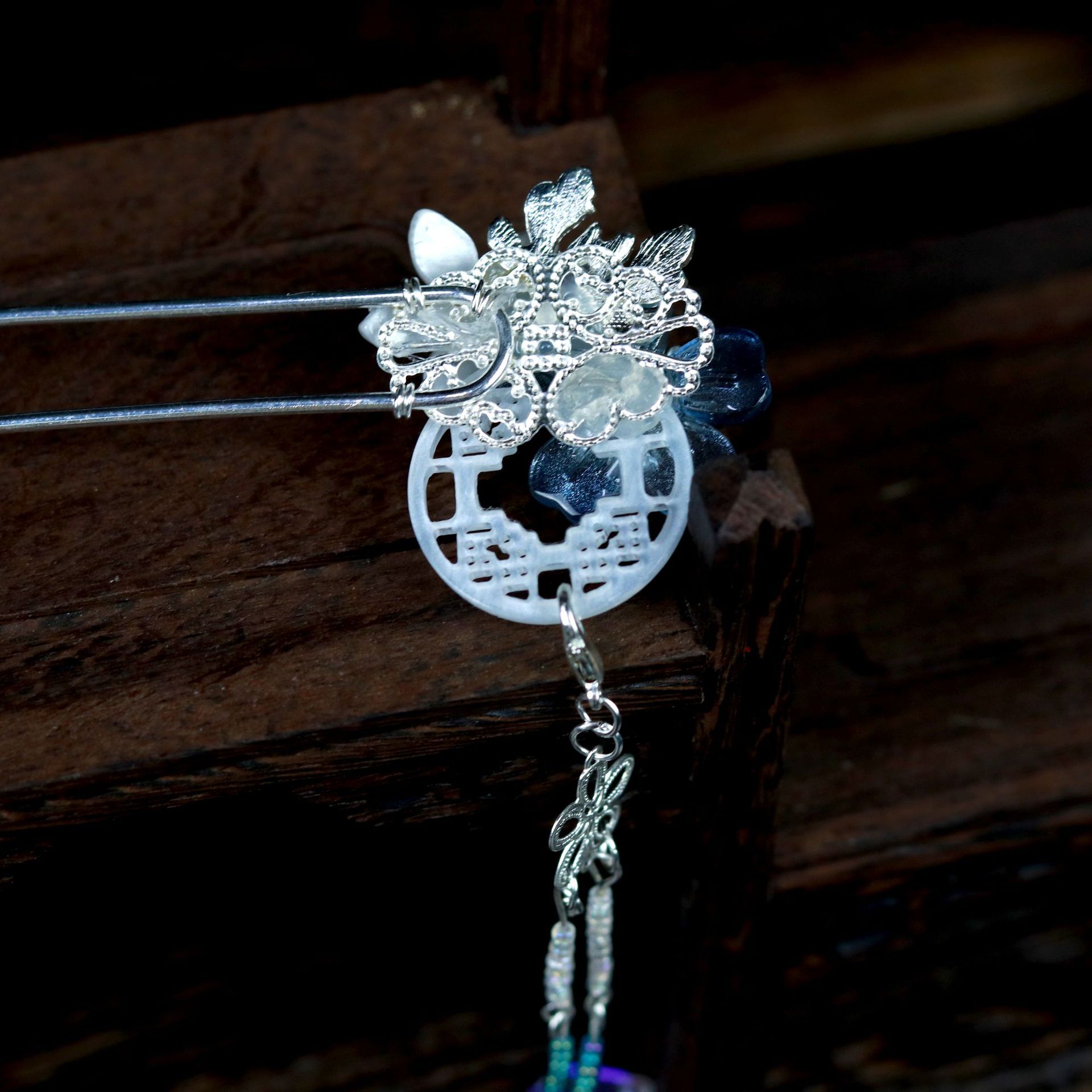 贰玥新品发冠发钗汉服发饰古风头饰琉璃花朵珍珠步摇配饰【窗花】